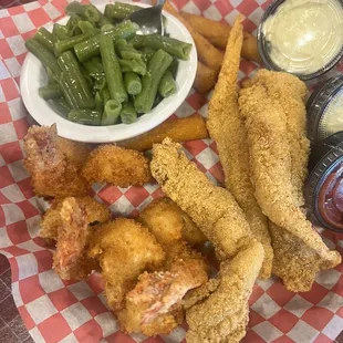 Shrimp and catfish combo