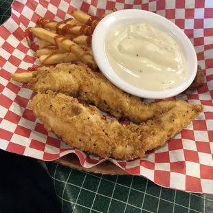 Kid's chicken strip