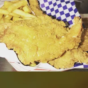 What the shrimp NORMALLY looks like. Look at the size, crunchiness's.  ‍ over it waste of gas