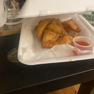 8 Pieces Crab Cheese Wonton