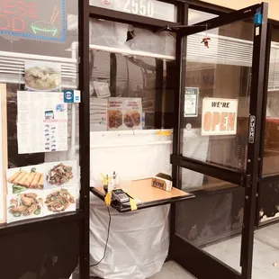 To go only! Cashier counter in front of the restaurant.