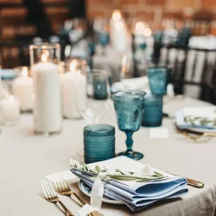 Gorgeous place settings for dinner, using our 8&apos; round tables on the dance floor upstairs.

Photography by Yuriy Manchik.