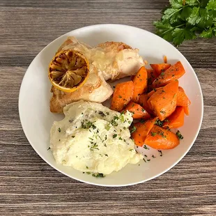 Catherine&apos;s Catering is your premier choice for home-delivered meals and event catering in Chesapeake, Virginia Beach, and No...