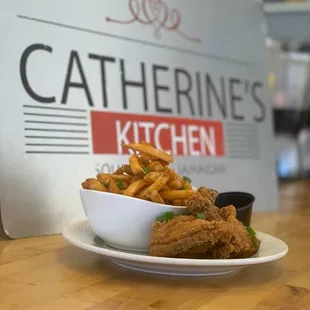 chicken wings, bbq wings, fried chicken wings, fried chicken, chicken, bbq chicken, poultry, chicken wings and fried chicken, food