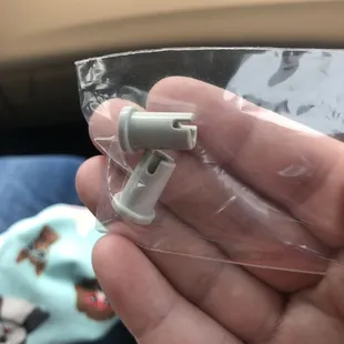 Mini thread spool cap