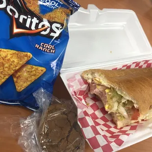 Turkey and cheese sub