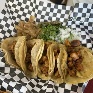 Al pastor tacos