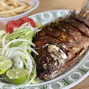 Mojarra Frita @ColumbusFoodDude