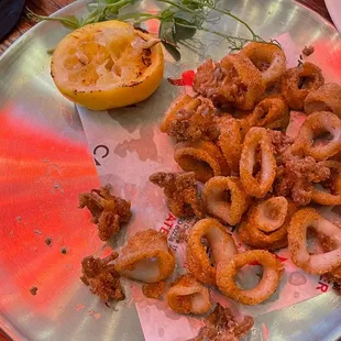 Happy hour calamari fritti