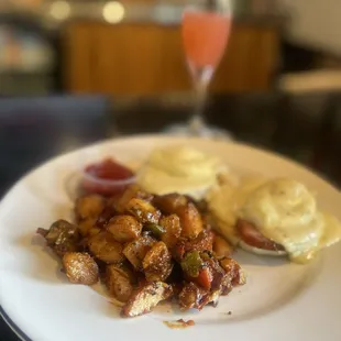 Eggs Benedict ... the best Hollandaise sauce on the planet!