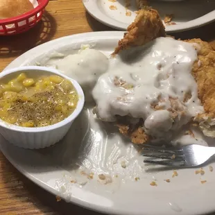 Clara&apos;s Country Fried Chicken