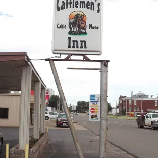 Motel right off the 33 West