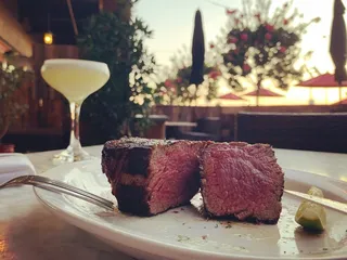 C. Knight's Steakhouse