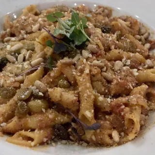 Garganelli Con Cavolfiori, Zafferano and E Uvetta