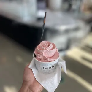 Strawberry icecream