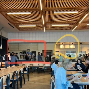 Small menu display in yellow. Wasted space wall space on right.