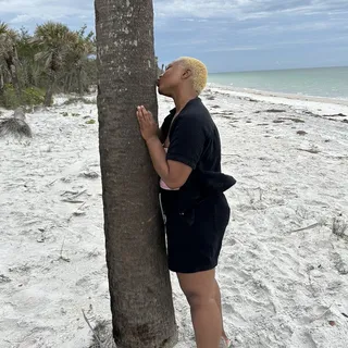 Dominique S.