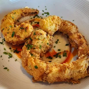 Shrimp is good quality. Skordallia underneath tasted more like hummus.