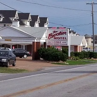 Cavalier Motel (Streetside)