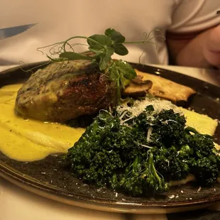 Beef Tenderloin with Broccolini (get it!!)