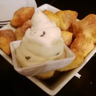 Zeppole