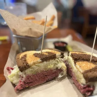 Cavana's Pub & Grub