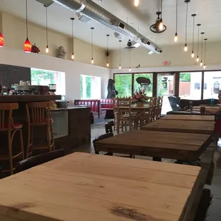  man and a child in a cafe