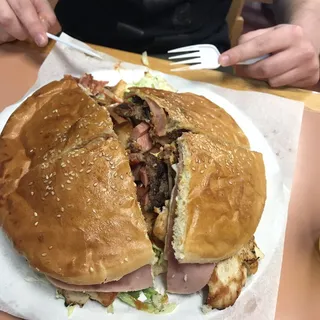 Super Wakala Burger