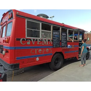 Cool food truck variation!