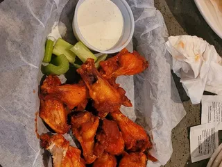 Vine Tavern & Eatery