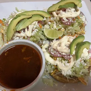 Chicken sopes