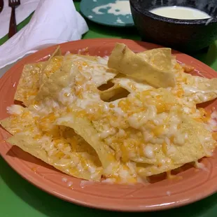 Child's plate nachos