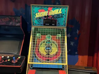 The Max Retropub