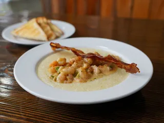 Spahr's At The Station