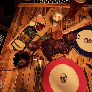 TOMAHAWK STAEK DINNER FOR 2