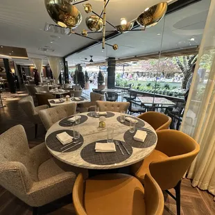 Cece's Roland Park Dining Room overlooking the Courtyard