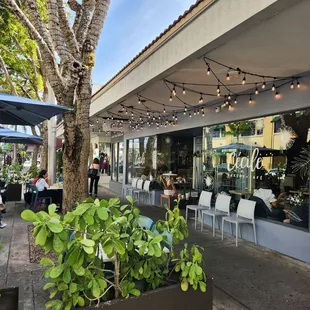 Outside seating and front of restaurant