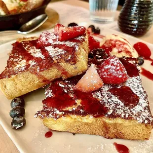 French Toast with Strawberries