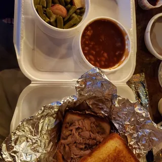 Pulled Pork Sandwich with 2 Sides bun