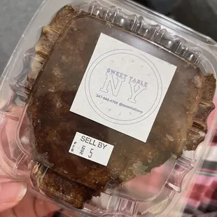 2/5/21: NOT Tres Leches Cake that I ordered. They didn't call me about a replacement and the sell by date is today.