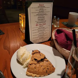 Toll House Pie