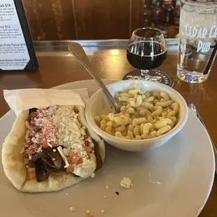 Gyros Sandwich with a side of Mac and cheese