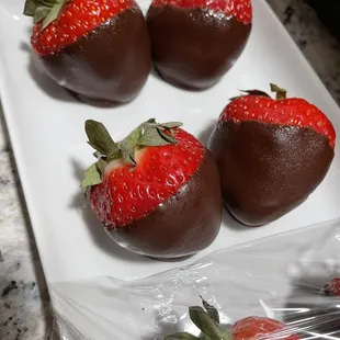 Chocolate dipped strawberries- romance package