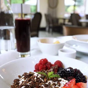 Cocoa Cascara Granola Parfait: fresh berries, fruits, vanilla yogurt ($12). Beet Scarlet Detox: beet, orange, ginger ($9).