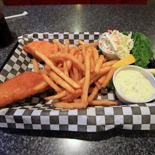 Fish and fries in the bar, nice and good!