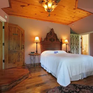 Terrace Suite (not shown, vintage claw foot tun, huge private terrace)