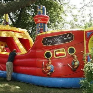 Cedarburg Creek Farm is also home to Country Aire Rides. Call to rent a bounce house for your next event!
