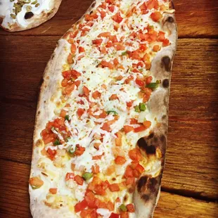 Long vegetable bread: this perfect cheese crispy pita for tea snack