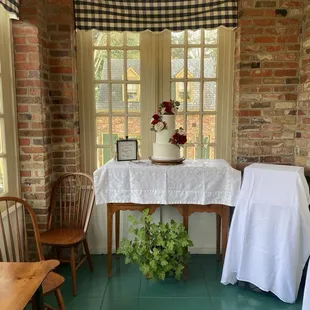 Breakfast nook