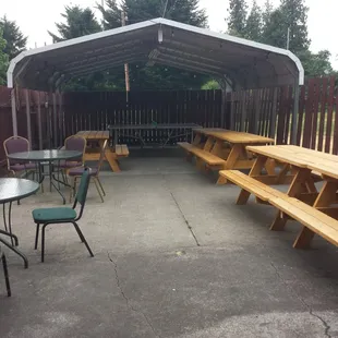 Big patio and ping pong!